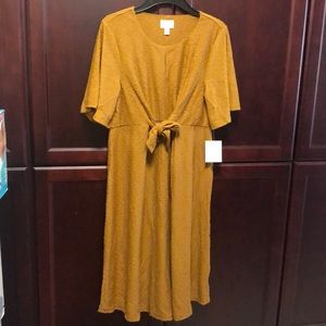 NWT a:glow maternity dress size small